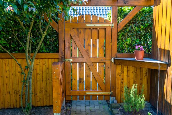 Wood Gate Repair in Reston