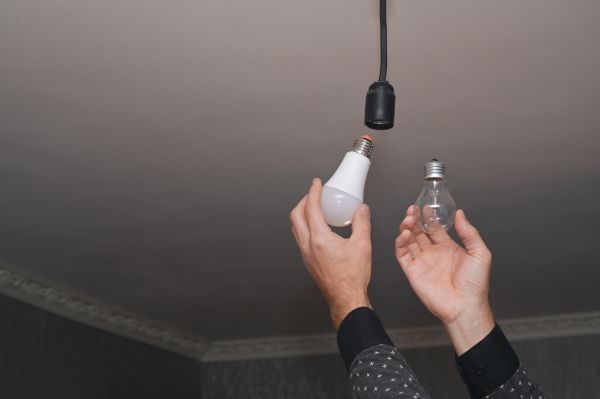 Light Bulbs Replacement in Reston