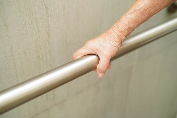 Cost of Tub Grab Bar Installation in Reston