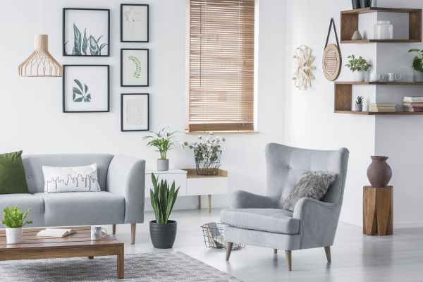 Cost of Wall Decor Hanging in Reston